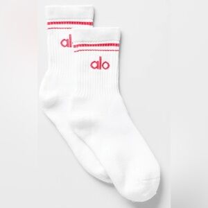 NWT ALO Half-crew Throwback Socks in Pink and White